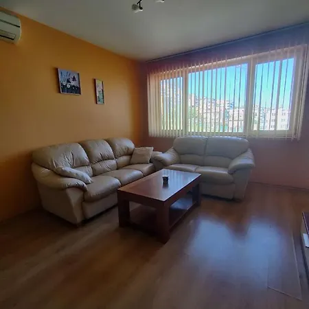 Sea Breeze Апартамент Варна
