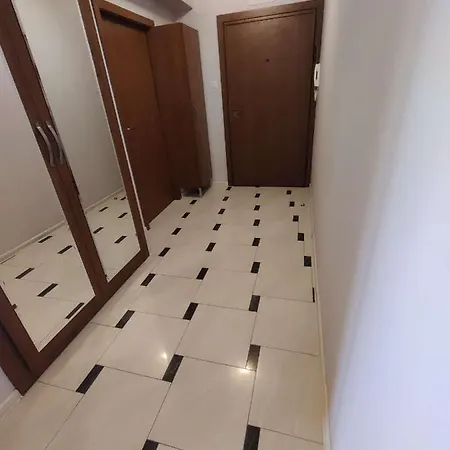 Sea Breeze شقة فارنا